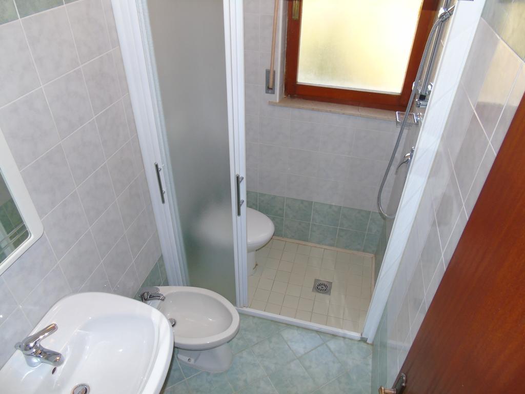 Condominio Ginestra Линяно Сабиадоро Стая снимка